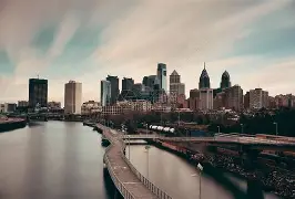 @王者彩蛋带带侃球 @王者彩蛋带带侃球